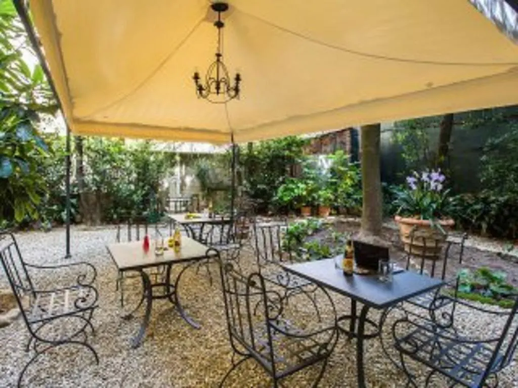 Apartament Little Garden Donatello Florencja